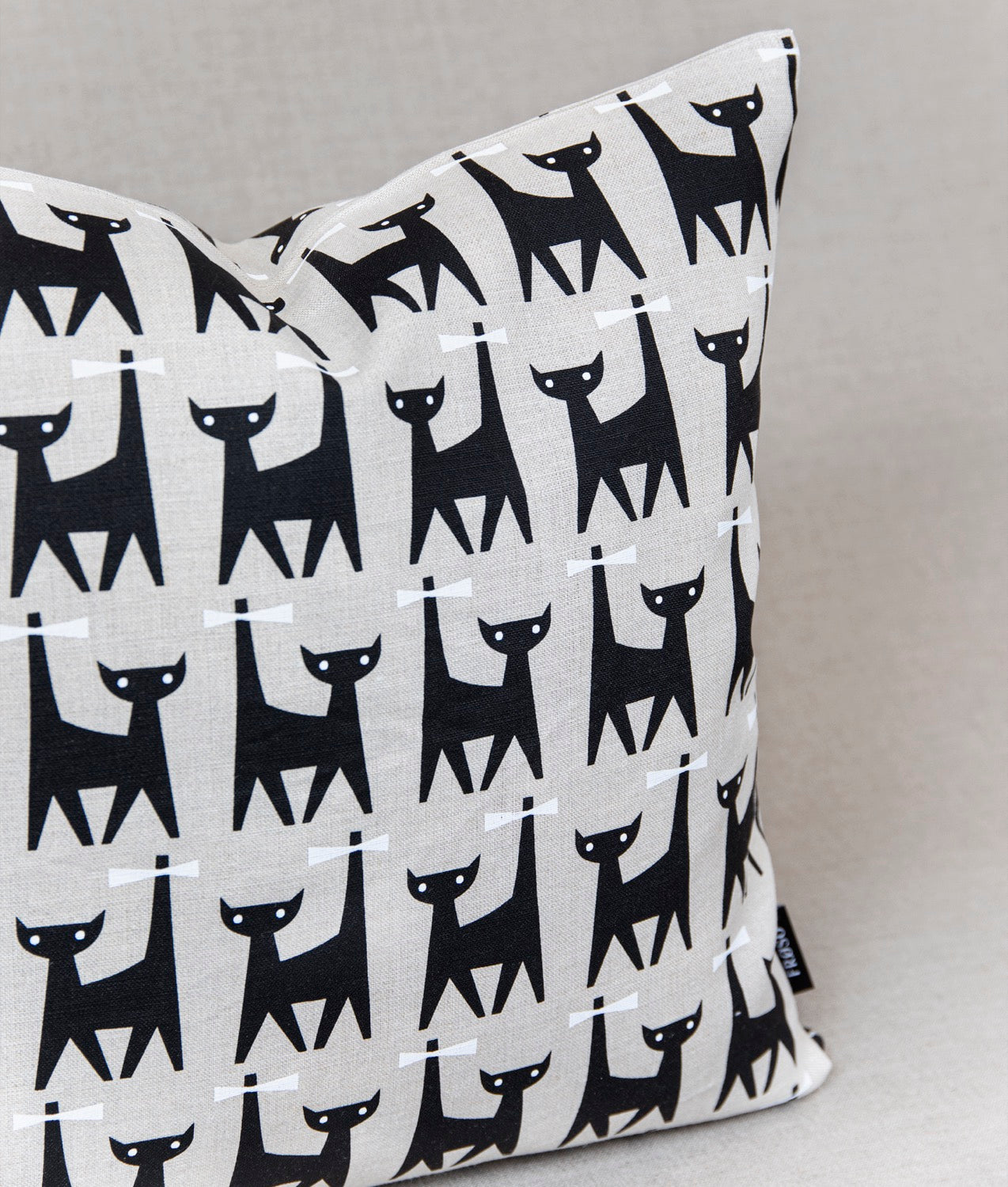 Kuddfodral “Pappas Katt” 50x50 Linne Svart