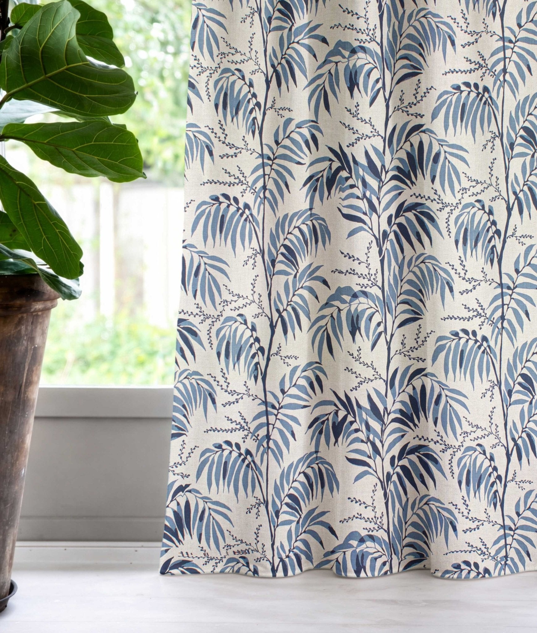 Gardin "CASABLANCA AFTERNOON" Linne Blå - Frösö Handtryck Scandinavia