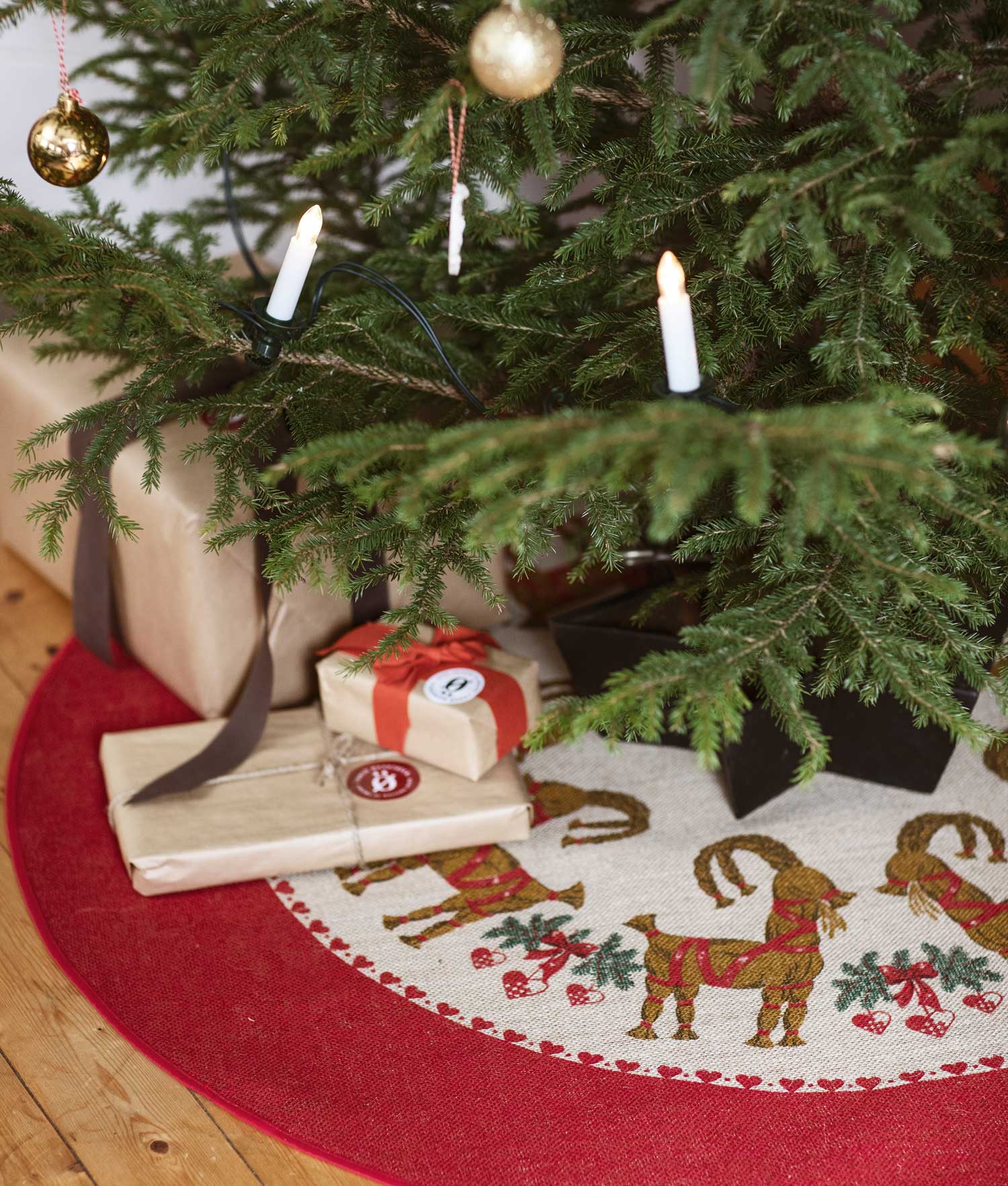 Christmas tree mat Jute "JULBOCK" - Frösö Handtryck Scandinavia