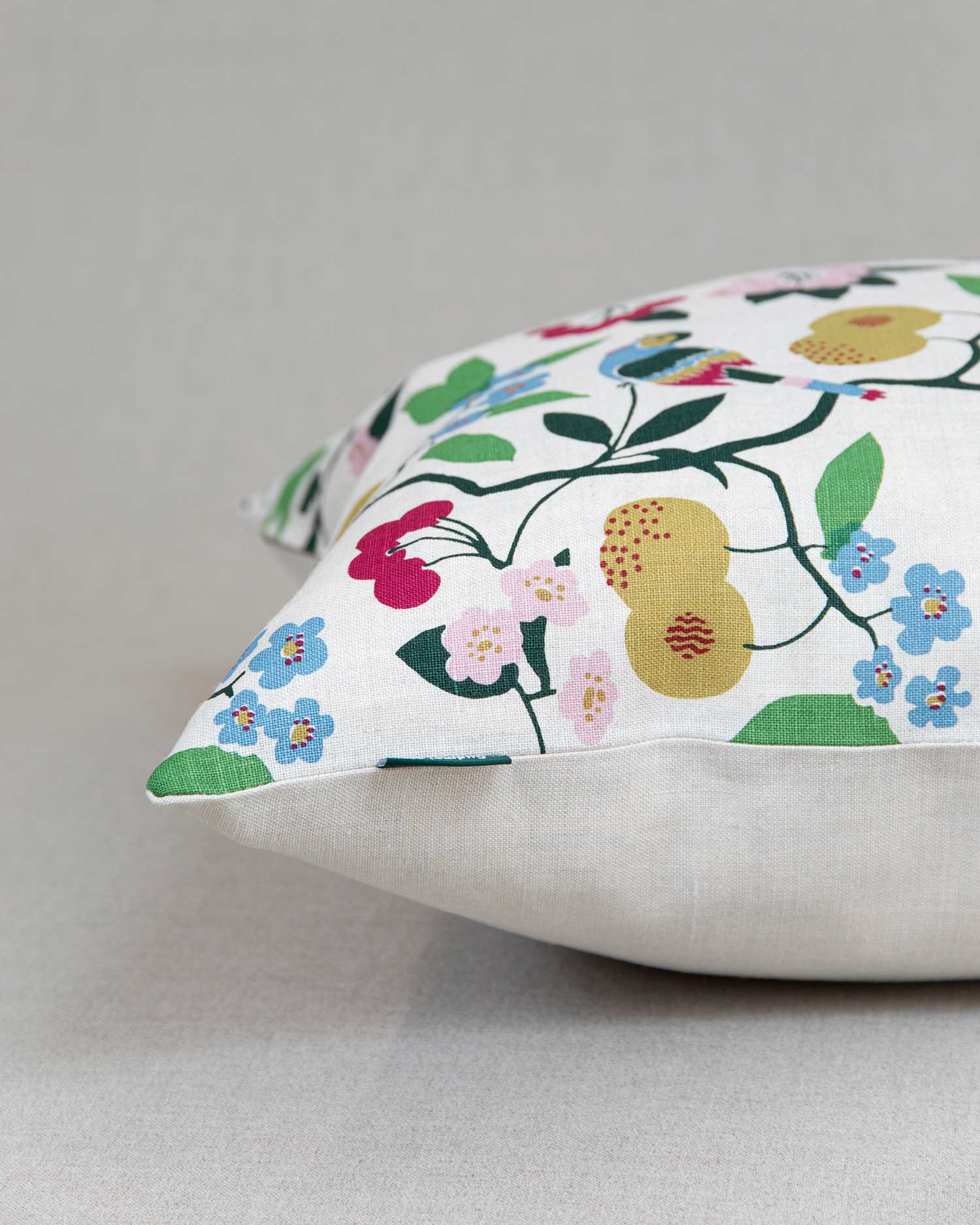 ”Kirsebær” 50x50 Naturligt pudebetræk - Frösö Handtryck Scandinavia