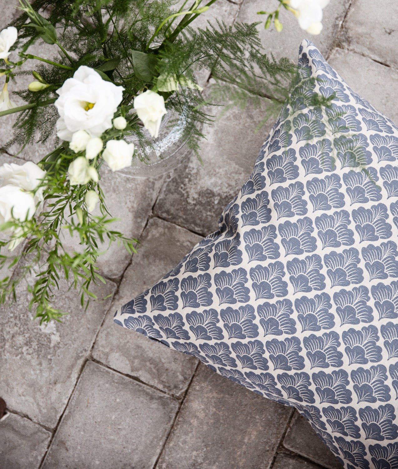 "LAURA" 50X50 Linen Blue Cushion Cover - Frösö Handtryck Scandinavia