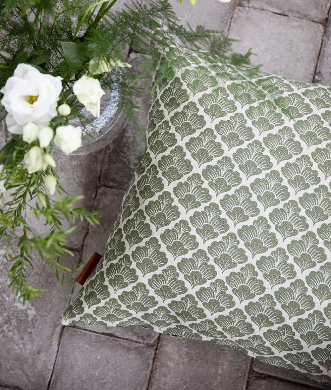 "LAURA" 50X50 Linen Green Cushion Cover - Frösö Handtryck Scandinavia