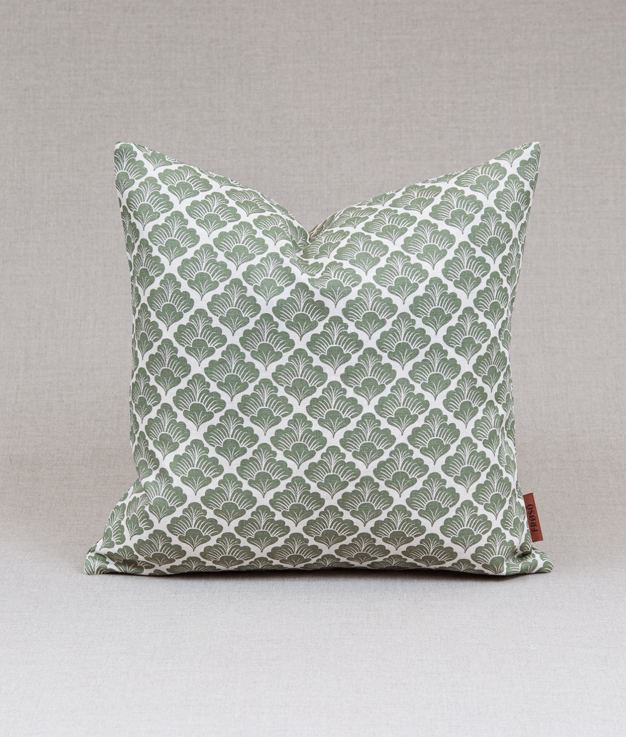 "LAURA" 50X50 Linen Green Cushion Cover - Frösö Handtryck Scandinavia