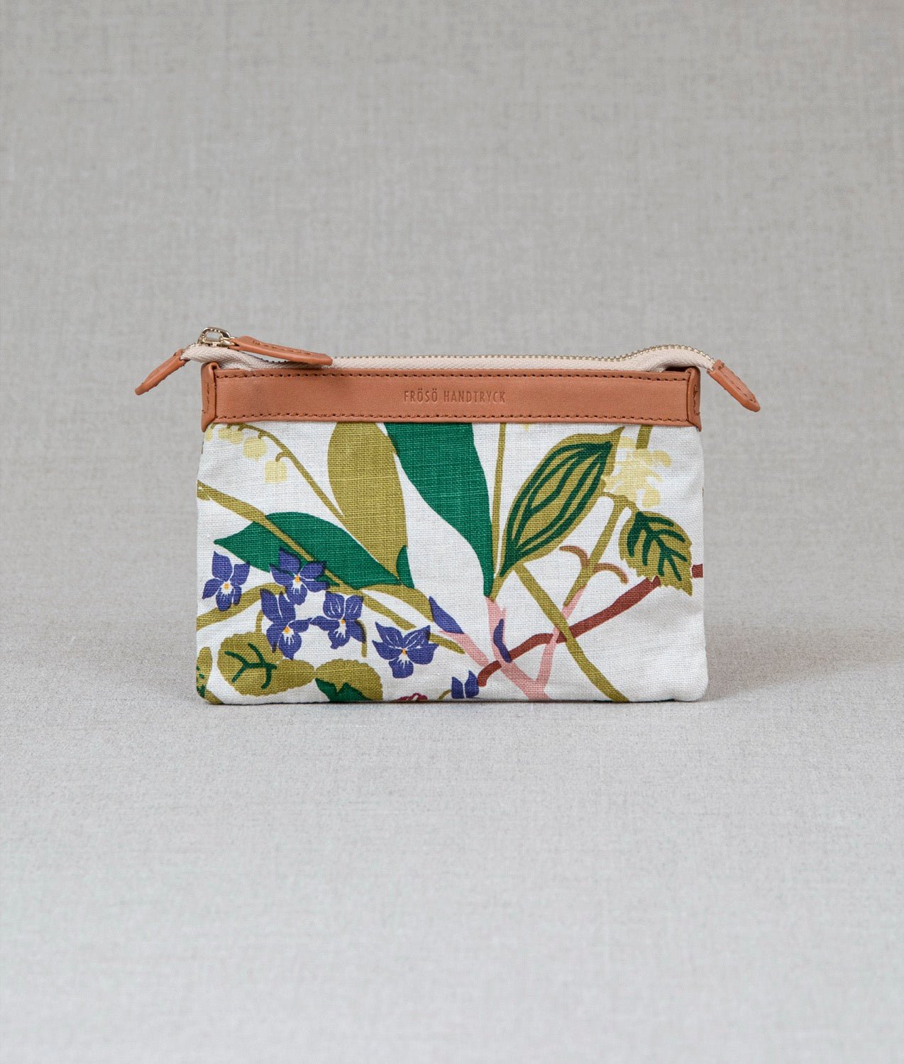 POUCH NETTAN "ROS OCH LILJA" Natur - Frösö Handtryck Scandinavia