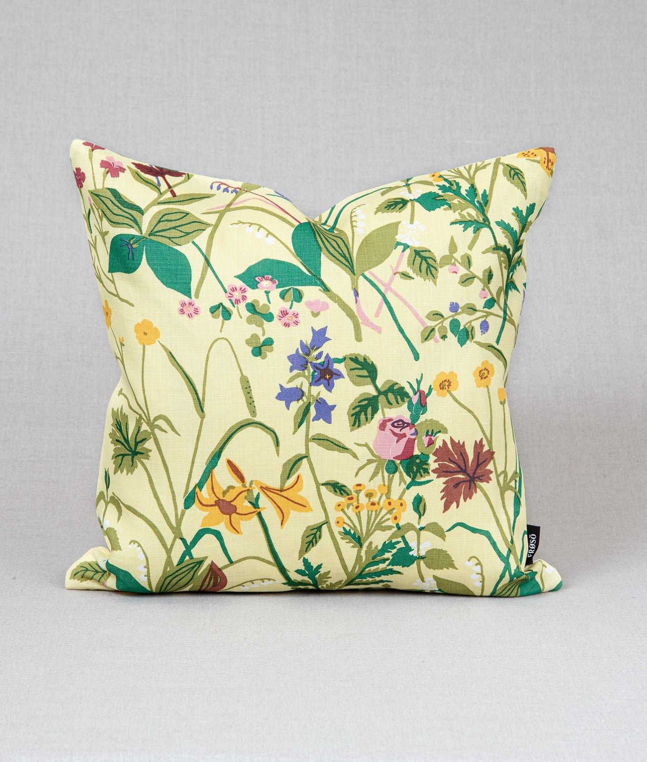 ROS & LILJA" gult pudebetræk - Frösö Handtryck Scandinavia