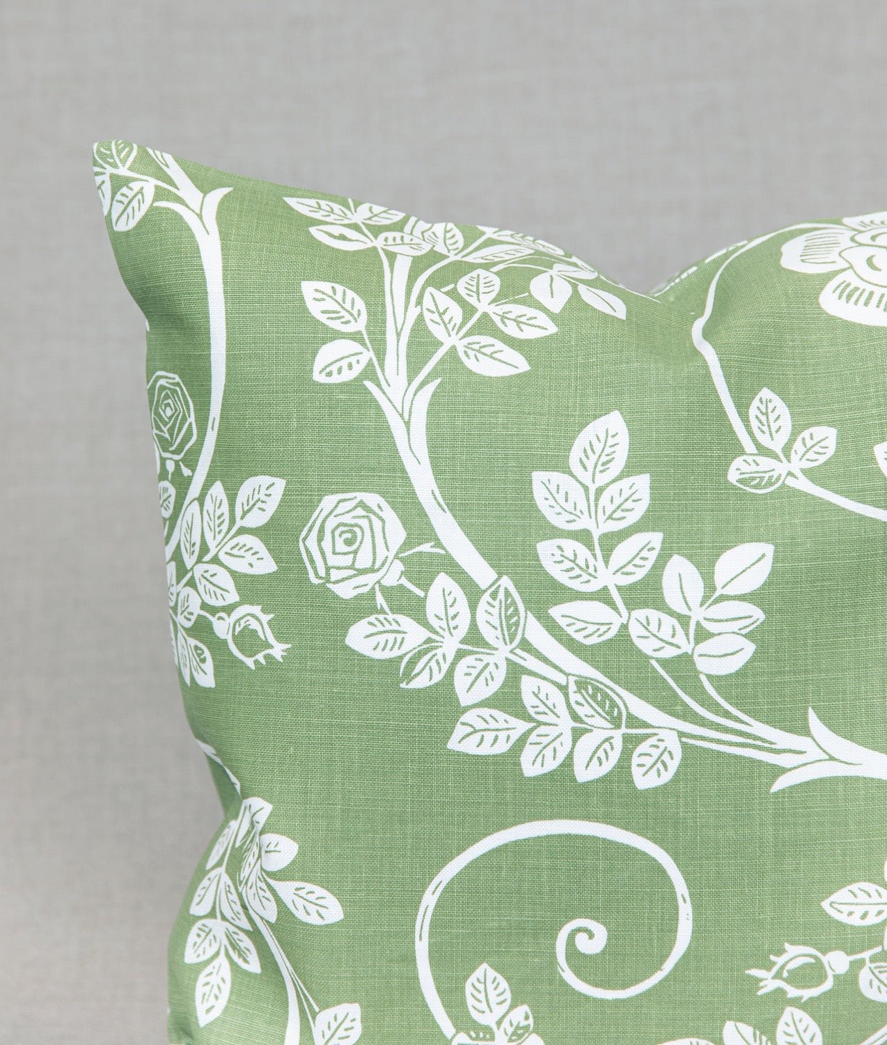 "ROSENGÅNG" Grön Kuddfodral - 50x50 - Frösö Handtryck Scandinavia