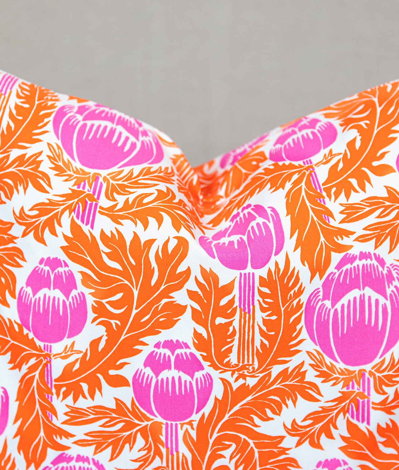 "SKOCKOR I MÅNSKEN" 50x50 Orange/Rosa Kuddfodral - Frösö Handtryck Scandinavia