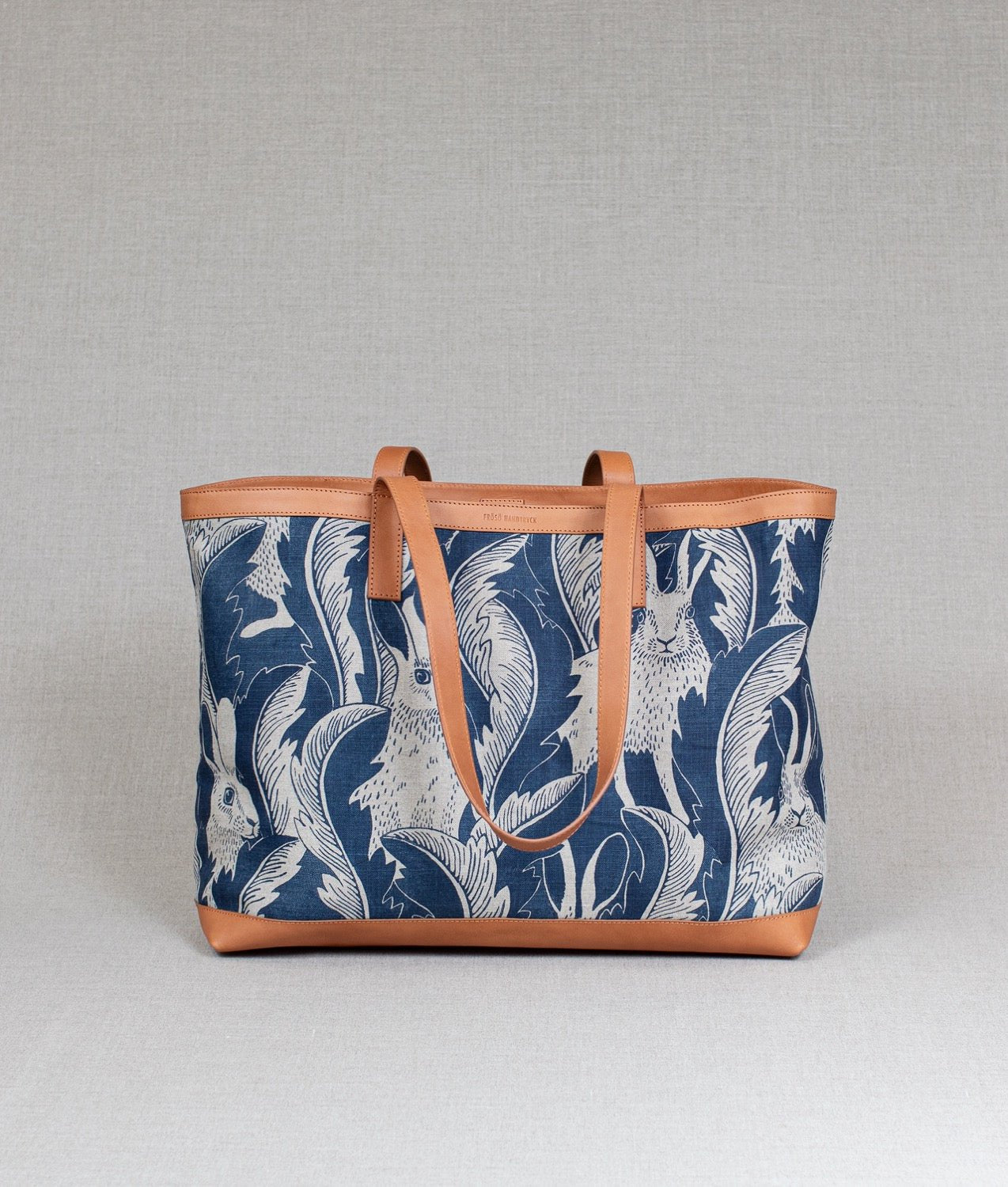 Tote CORN "Hares in hiding" Blå - Frösö Handtryck Scandinavia