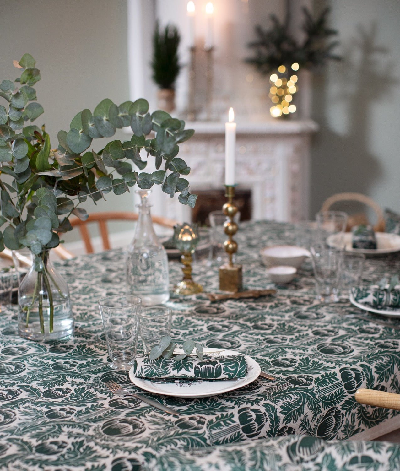 Linen fabric "Skockor i månsken" Green/Nature - Frösö Handtryck Scandinavia